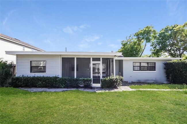 Building Photo - 2843 Riddle Dr