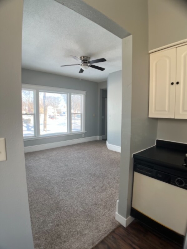 Building Photo - 501 N 7th St