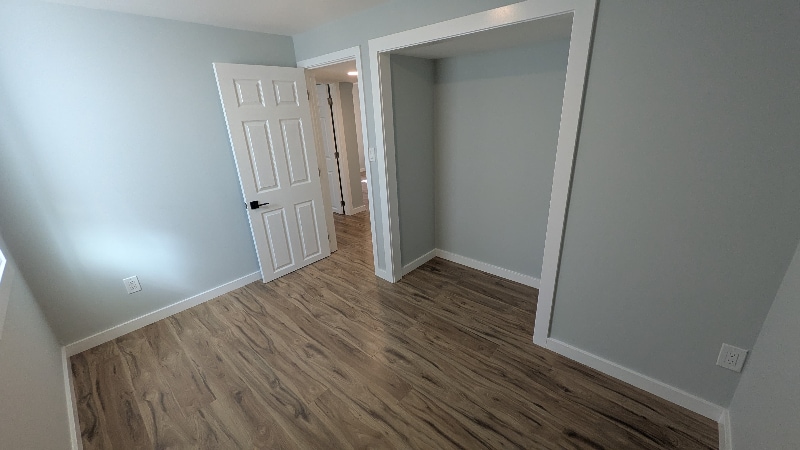 Building Photo - 2882 Ridge Dr