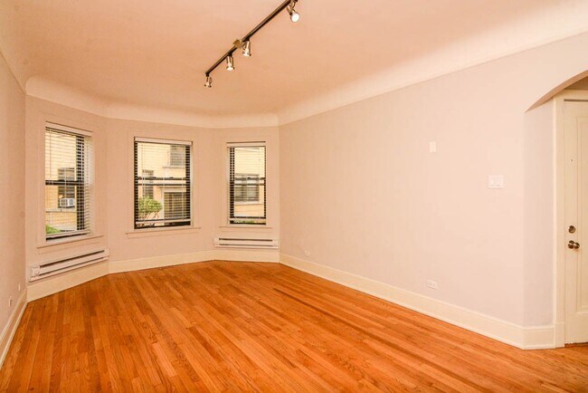 Building Photo - 2320.5 N Rockwell St