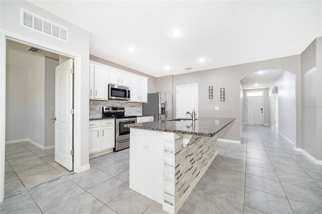 Building Photo - 3102 Bethpage Loop