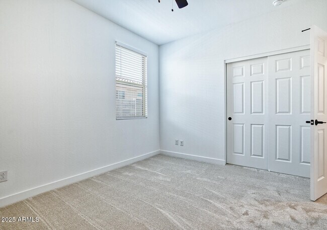 Building Photo - 17350 W Alexandria Way