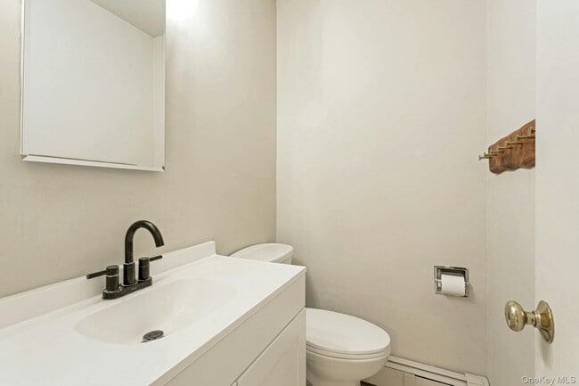 Building Photo - 68 Lake Shore Dr