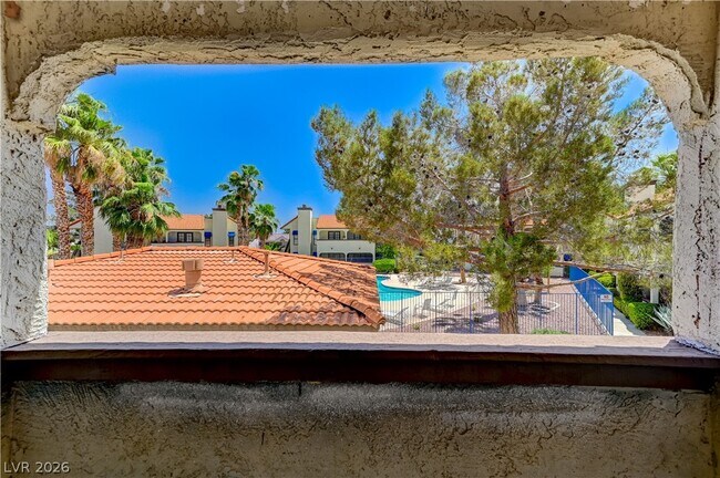 Building Photo - 6149 W Oakey Blvd