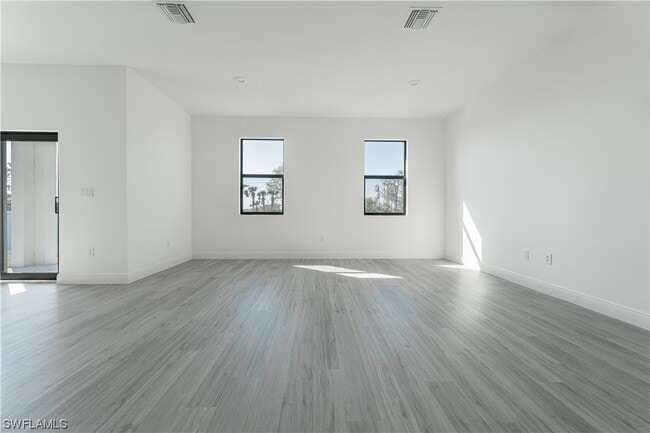 Building Photo - 7016 Hero Cir