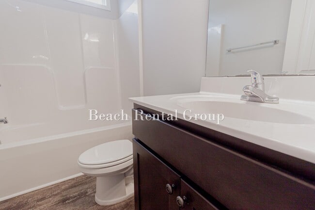 Building Photo - 3219 Merganser Dr