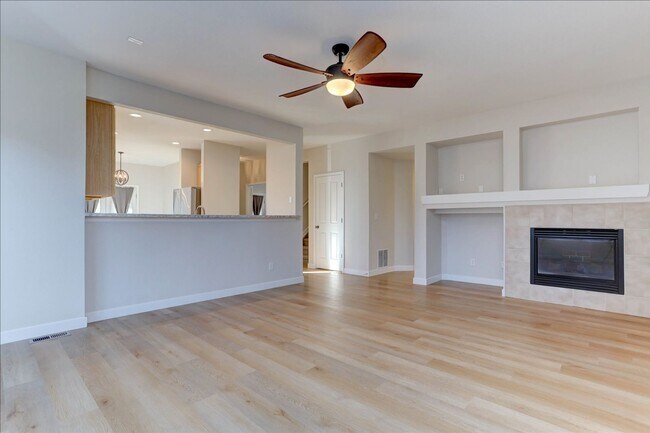 Building Photo - Stunning 5-Bedroom Home in Desirable McKay Landing – Available Now!