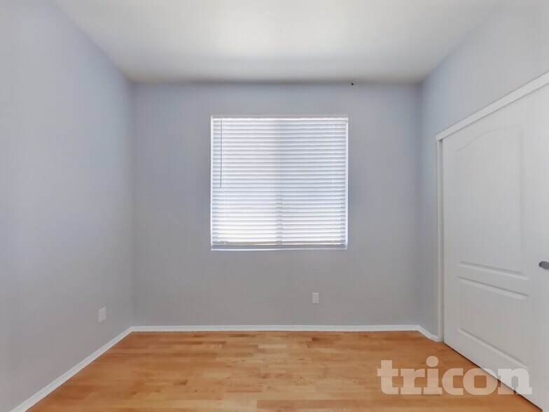Building Photo - 6147 W Oraibi Dr