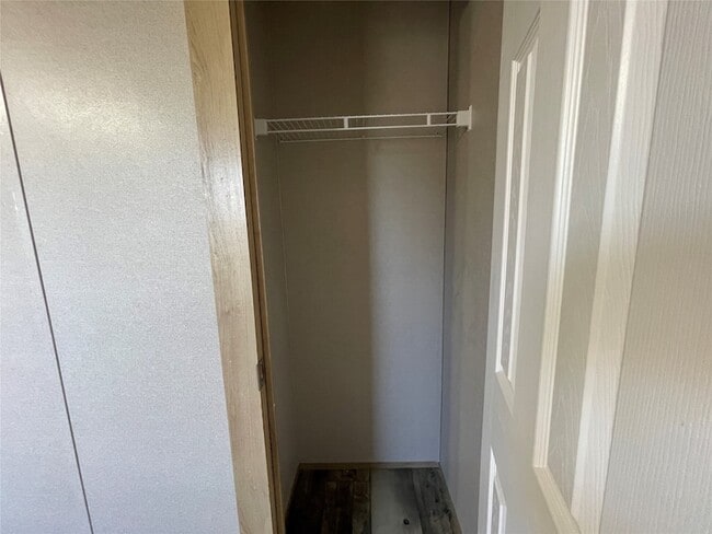 Building Photo - 3830 N Florence Rd