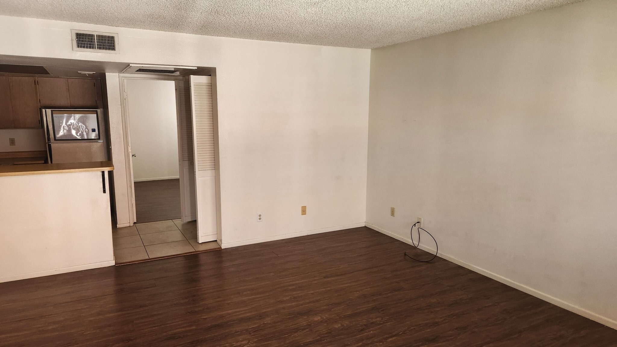 Building Photo - 700 W University Dr
