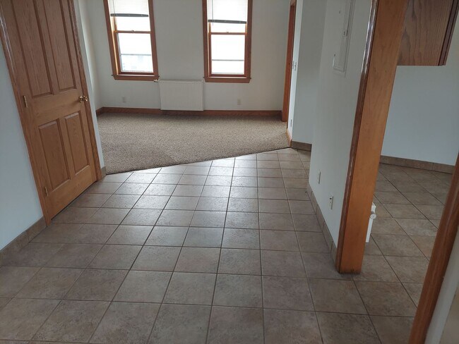 Building Photo - 1148 7th St W