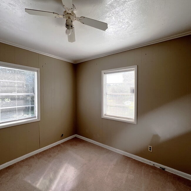 Building Photo - 3401 LA-121