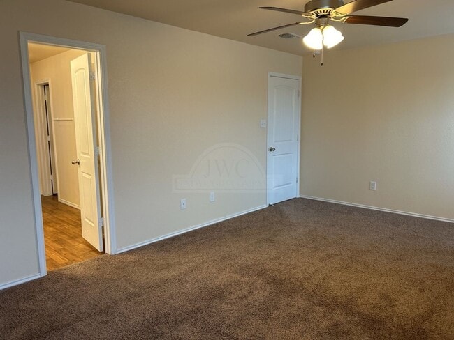 Building Photo - 5305 Eagles Nest Dr