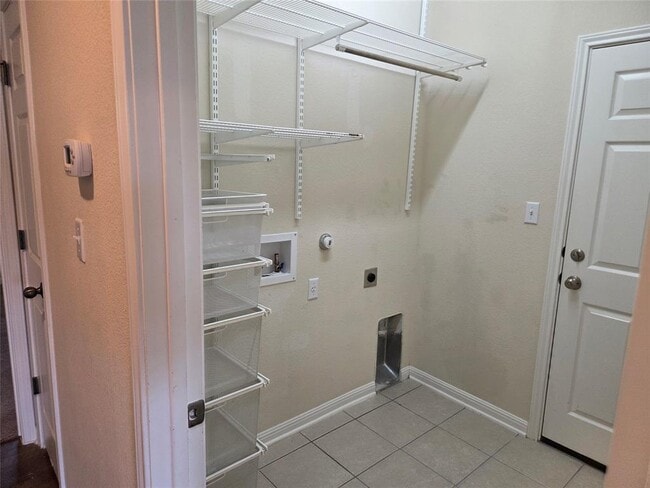 Building Photo - 2832 Coral Valley Dr