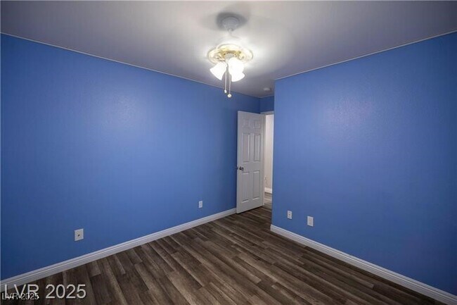 Building Photo - 4720 Painted Hills St