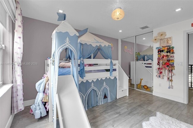 Building Photo - 4904 SW 166th Ave