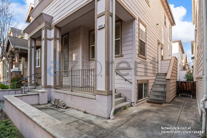 Building Photo - 1644 Salamoni Ct