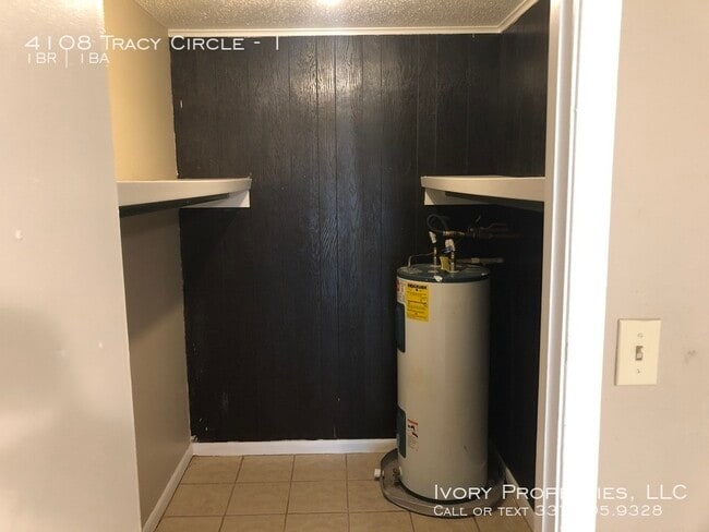 Building Photo - 4108 Tracy Circle Apt. 1