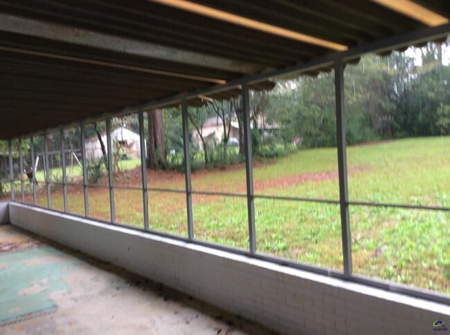 Building Photo - 6422 Gibson Rd