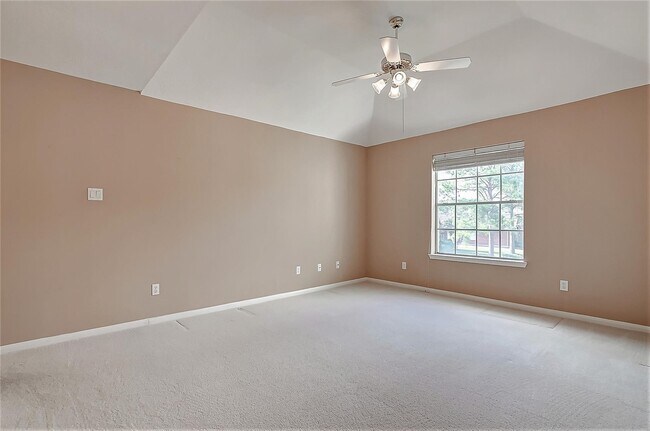 Building Photo - 2803 Norwood Hills Dr