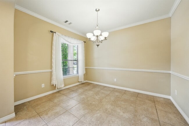 Building Photo - 27154 Harvest Pointe Ln