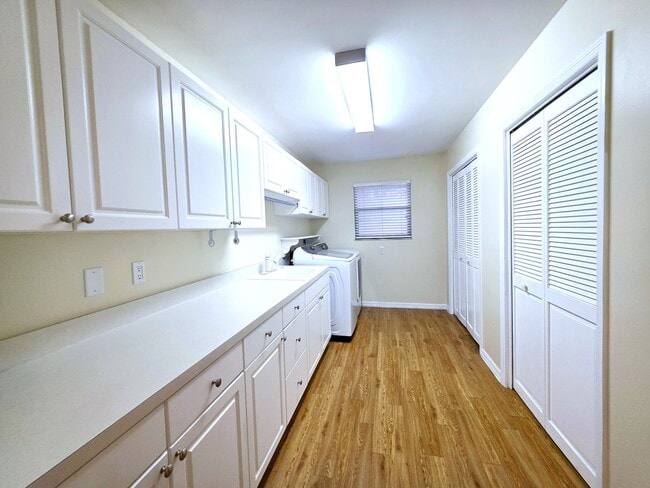 Building Photo - Vero Beach Rentals. Vero Beach Rent, LLC and Property Management Company