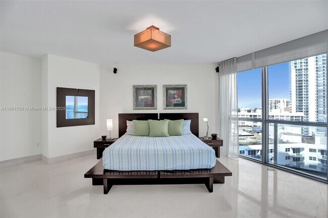Building Photo - 3101 S Ocean Dr