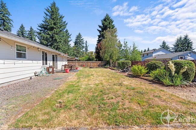 Building Photo - 4213 NE 139th Ave