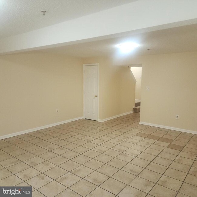 Building Photo - 7438 Catterick Ct