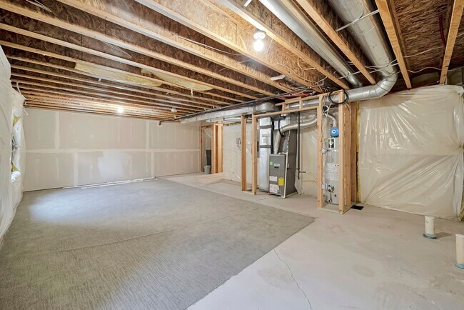Building Photo - Beautiful 3 Bed Ivory Ridge T/home w 2 car...