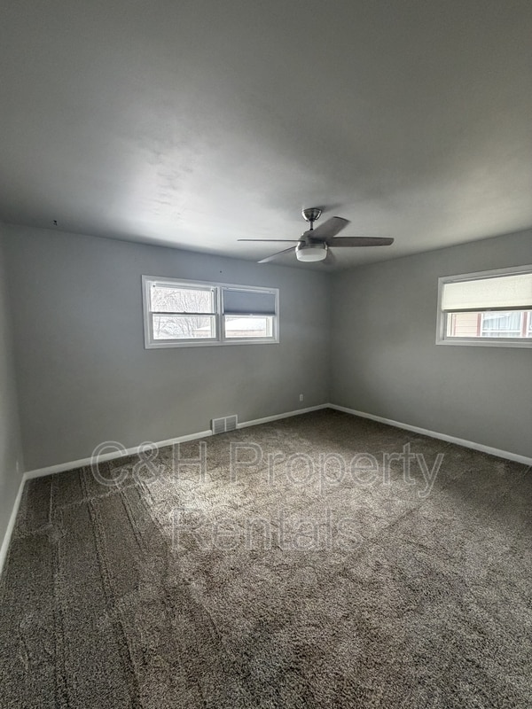 Building Photo - 1017 25th St W