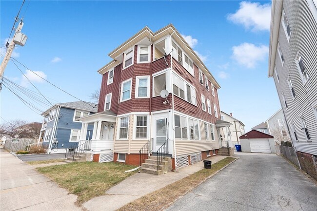 Building Photo - 254 Shawmut Ave