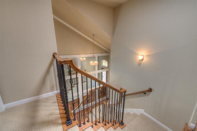 Building Photo - 405 S Meadowlark St