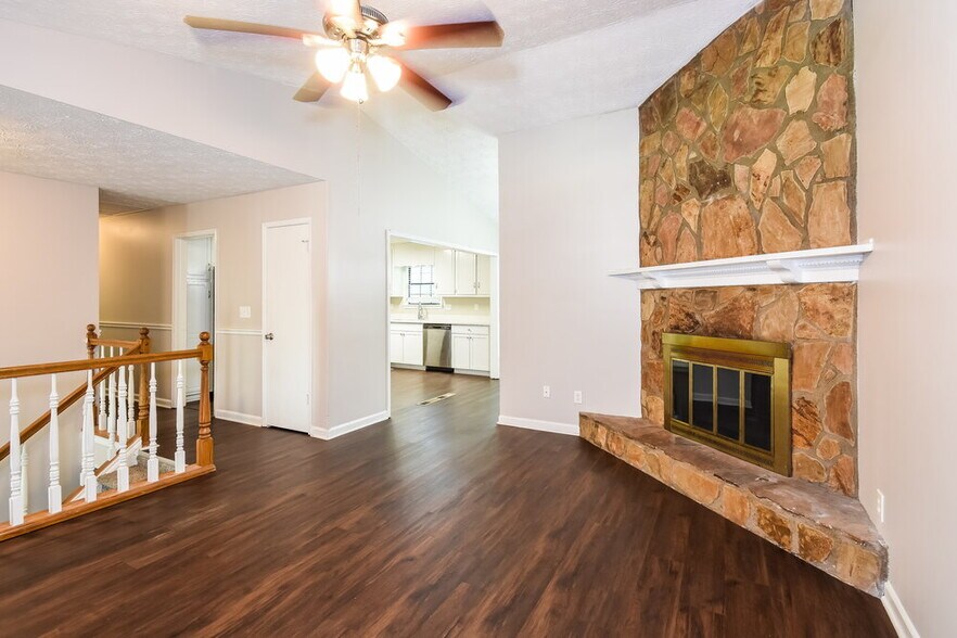 Building Photo - 1620 Olde Spring Trail