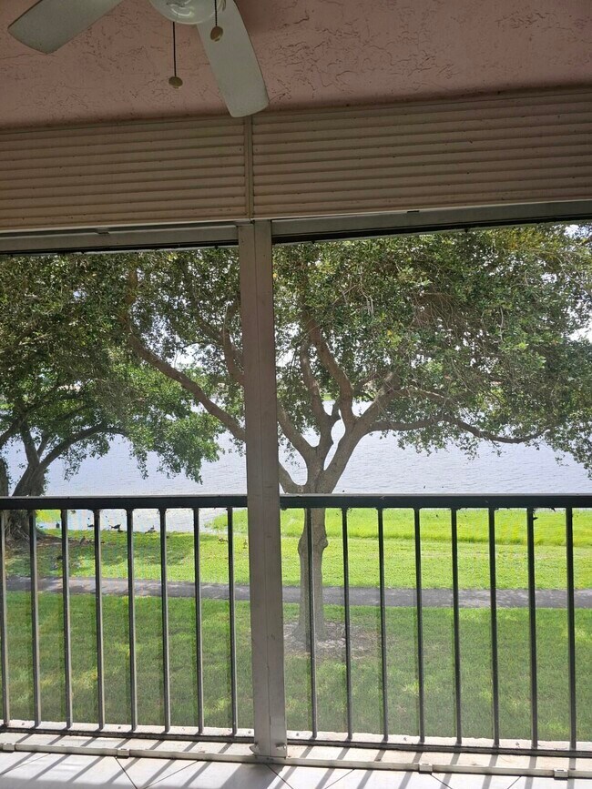 Building Photo - 3150 Leewood Terrace