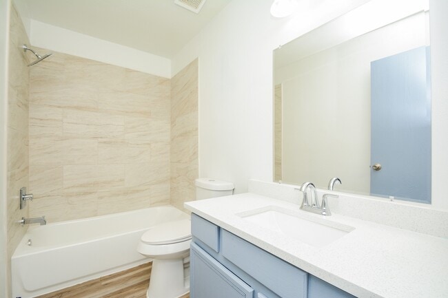 Building Photo - 9107 Dairy View Ln