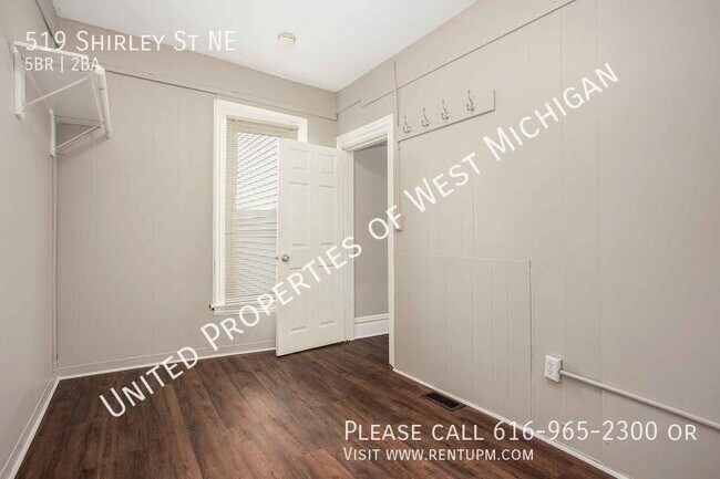 Building Photo - 519 Shirley St NE