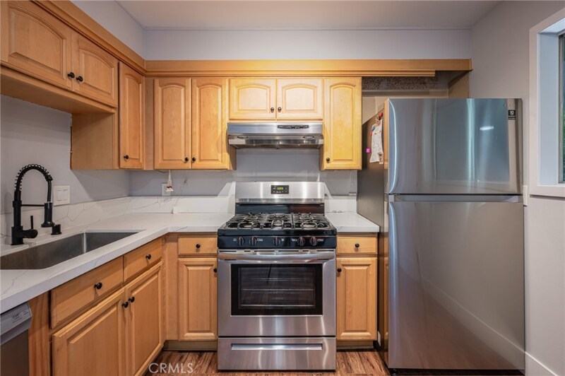 Building Photo - 4875 Cole St