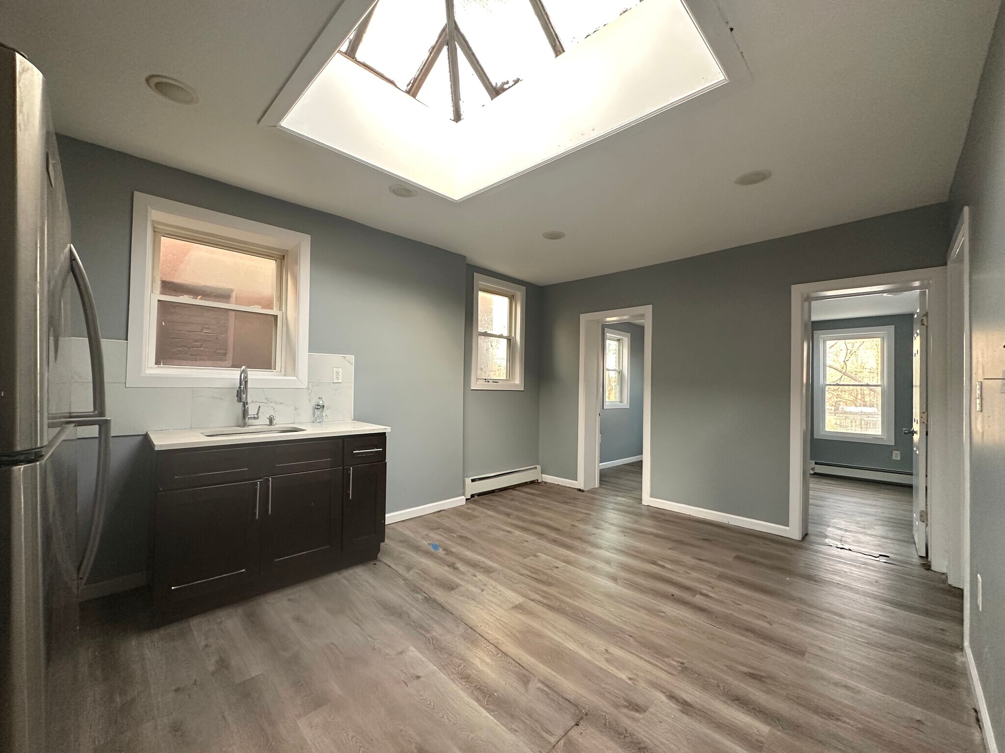 Building Photo - 105 William St