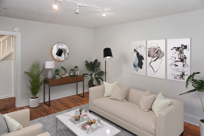 Living Room - 121 Francis Ave