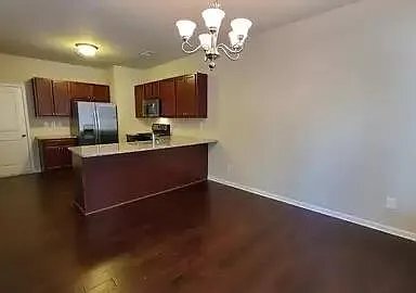 Building Photo - 3524 Castleberry Village Cir