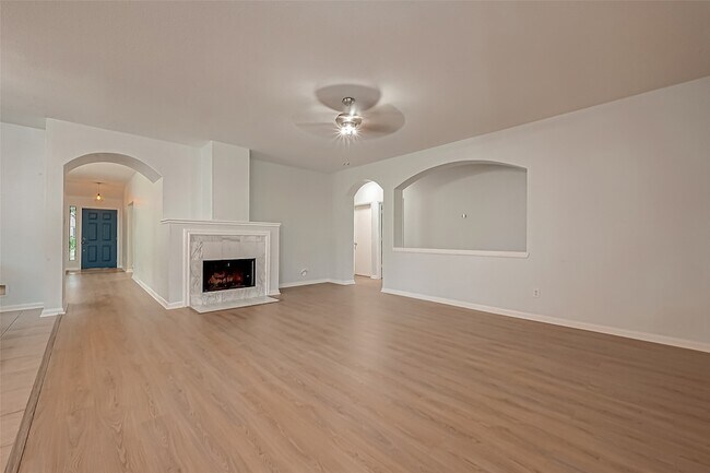 Building Photo - 1922 Bevington Oaks Cir