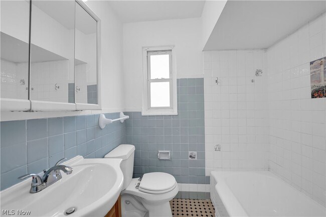 Building Photo - 15205 Judson Dr