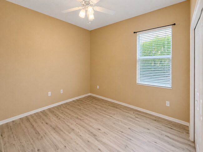 Building Photo - Annual 4-Bedroom, 3-Bath Pool Home with Outdoor Kitchen in Lakewood Ranch Greenbrook Village