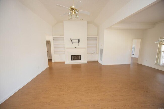 Building Photo - 9336 Bristlecone Dr