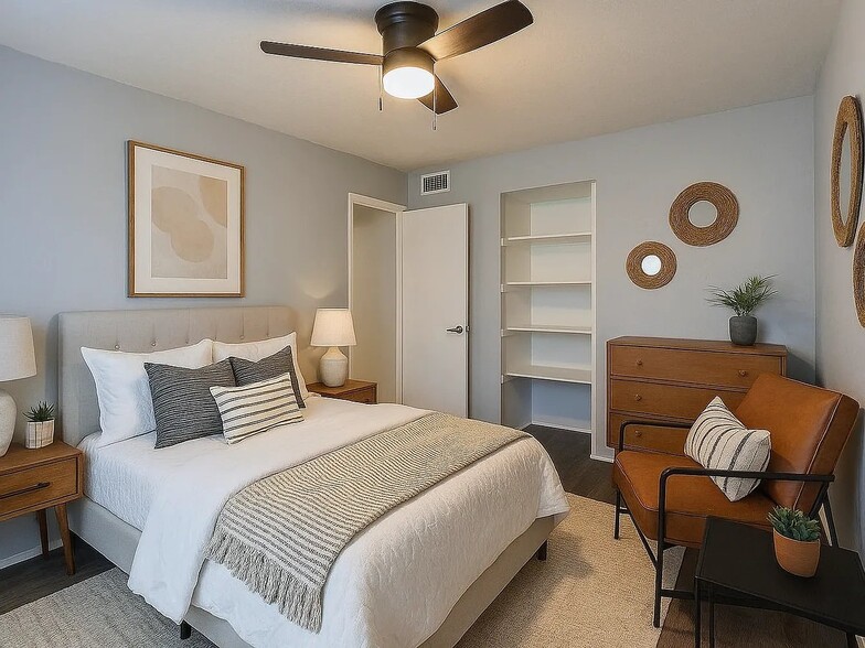 Building Photo - 2751 E Ledbetter Dr