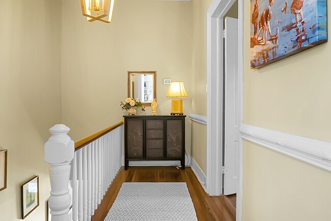 Building Photo - 6 Wentworth St