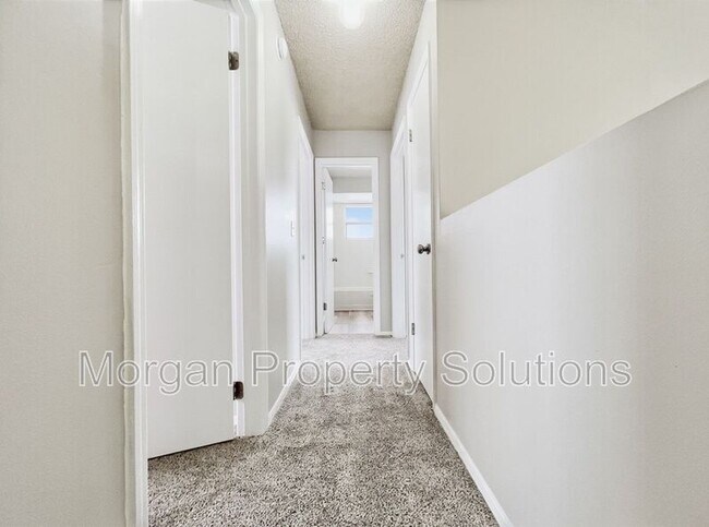 Building Photo - 1017 Whalebone Bay Dr