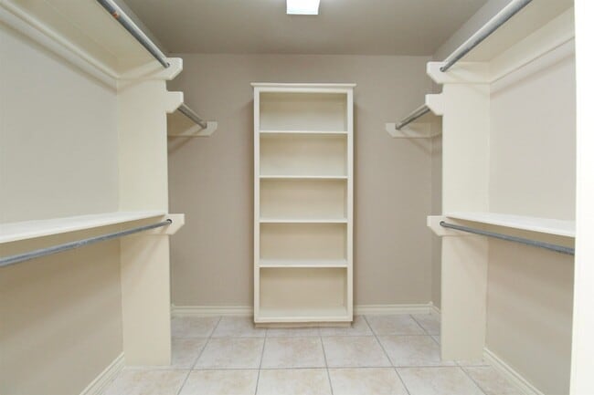 Building Photo - 430 Northstar Dr