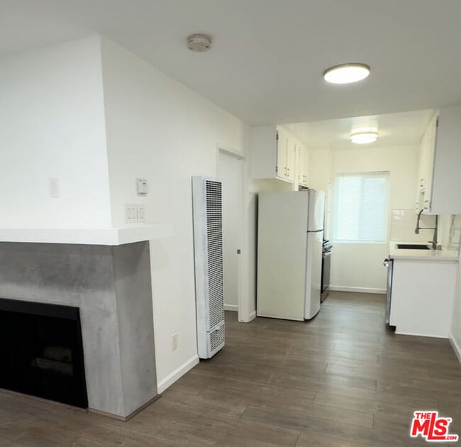 Building Photo - 3729 Delmas Terrace